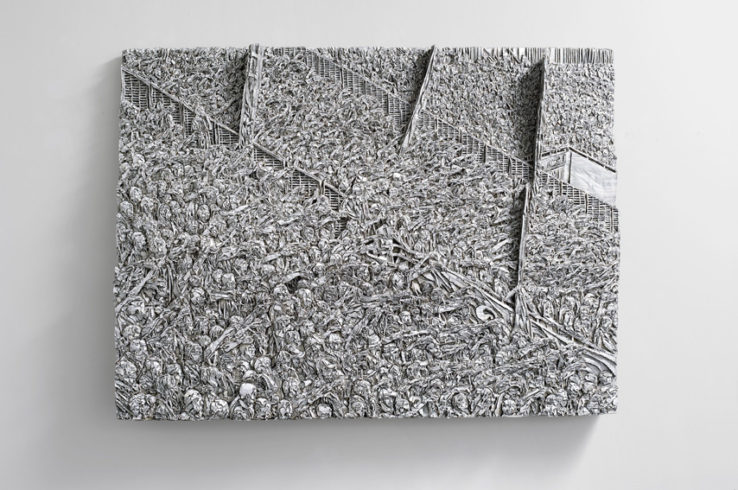 Laolawelle, 2012, Wellpappenrelief, mit Gesso bemalt, Grafit, Permanentmarker, Holz, 150 x 200 x 25 cm © VG Bild-Kunst, Bonn 2018/ Martin Spengler, Foto: © Galerie Thomas Modern, Foto: Walter Bayer