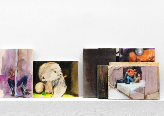 Installationsansicht in der Ausstellung If you close the door, SEPTEMBER, Berlin, 2010, jew. Öl auf Nessel: 30 x 22/20 cm, 22/20 x 30 cm; Holz, Wandfarbe, Schrauben, VG Bild-Kunst, Bonn 2018/ Kerstin Drechsel, Foto: Jens Ziehe