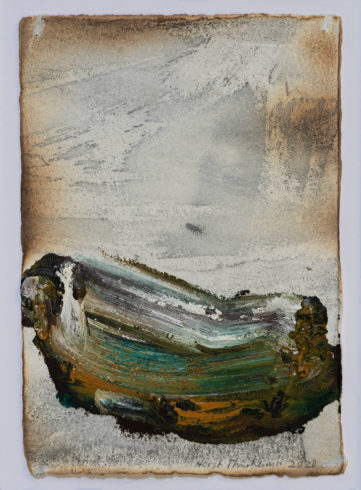 O.T., 2020, Grafit, Oilsticks und Feuer auf Bütten, 21 x 17,5 cm VG Bild-Kunst, Bonn 2020 / Horst Thürheimer, Foto: Thomas Lomberg