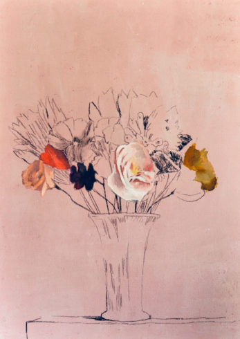 Elegantes Blumenstillleben auf rosafarbenen Papier mit Pastellkreide gezeichnet