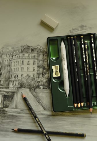 Monochrome Zeichnung in Bleistift